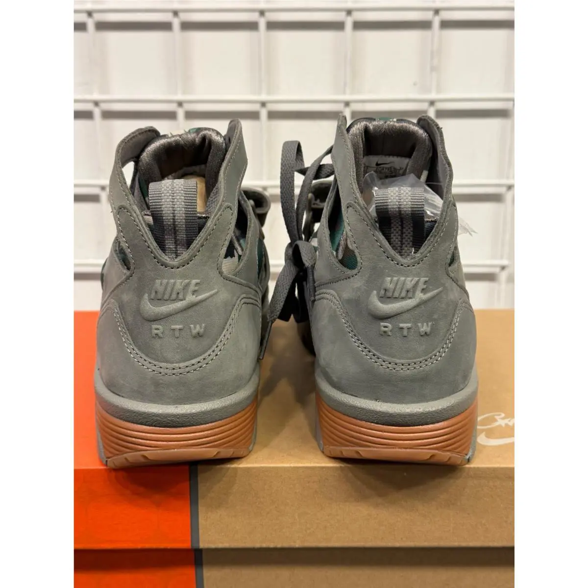 Nike shoes - Nike Air Huarache - Air Huarache - Gray 3