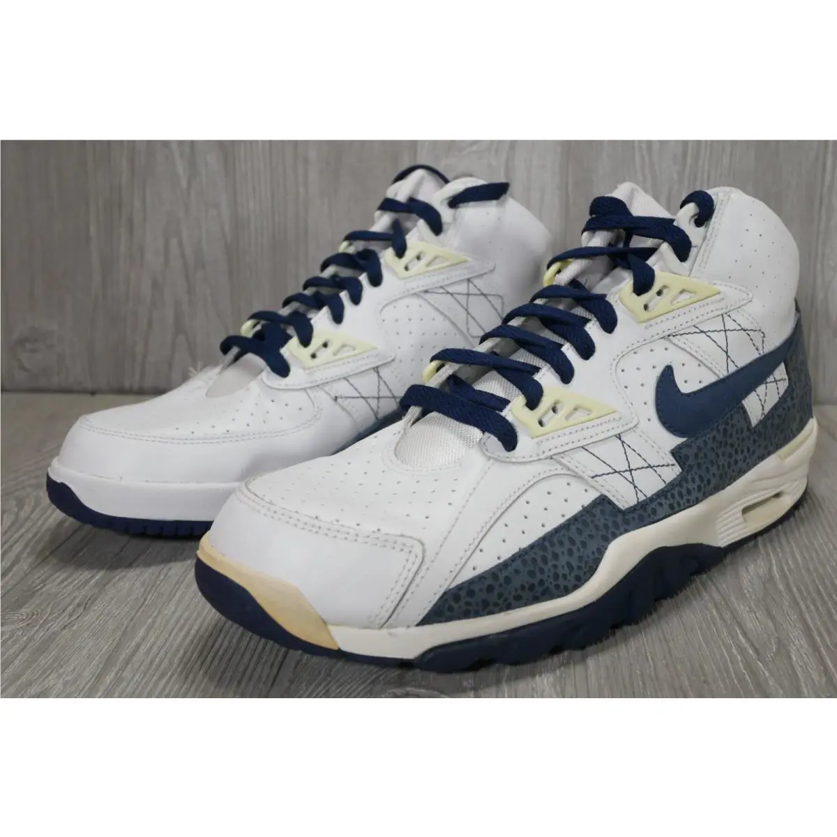 Nike shoes - Nike Air Trainer SC High - 302346-141 - White 0