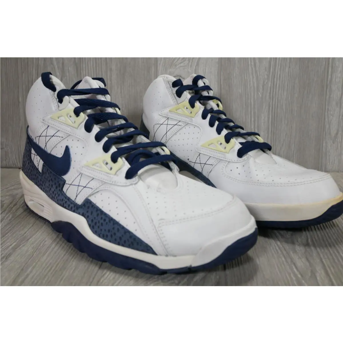 Nike shoes - Nike Air Trainer SC High - 302346-141 - White 1