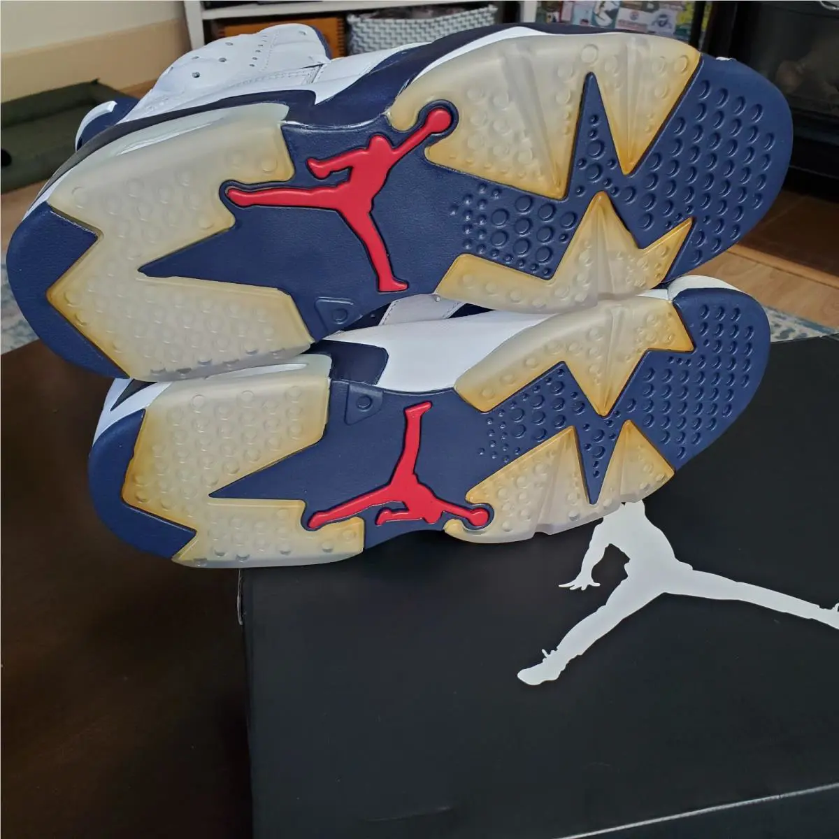 Nike shoes - Air Jordan 6 - Air - 384664 130 - Red, White & Blue 9