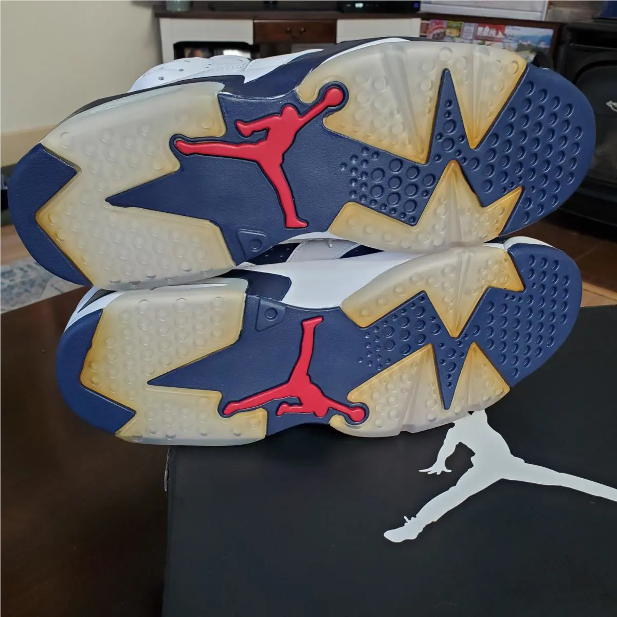 Nike shoes - Air Jordan 6 - Air - 384664 130 - Red, White & Blue 10