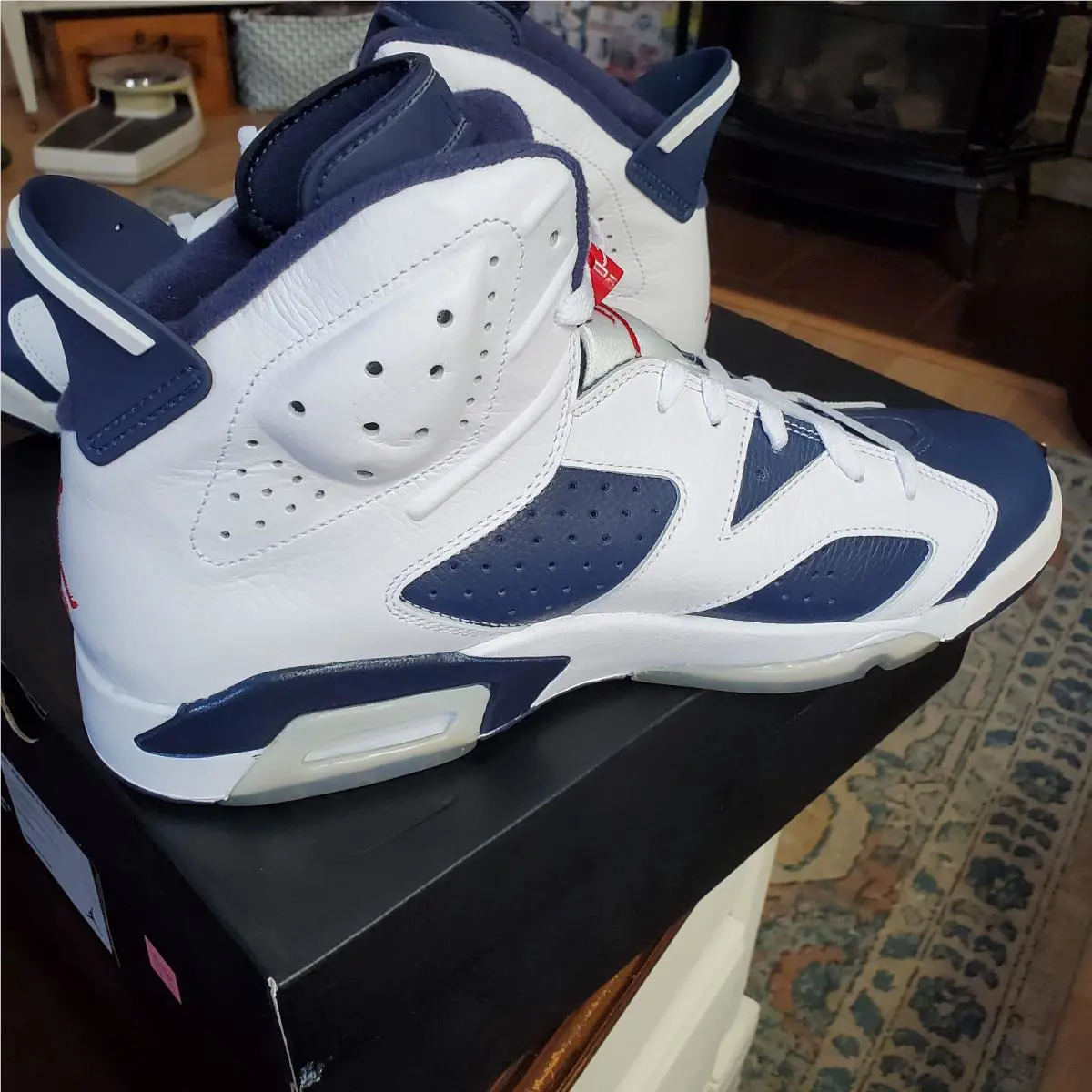 Nike shoes - Air Jordan 6 - Air - 384664 130 - Red, White & Blue 4