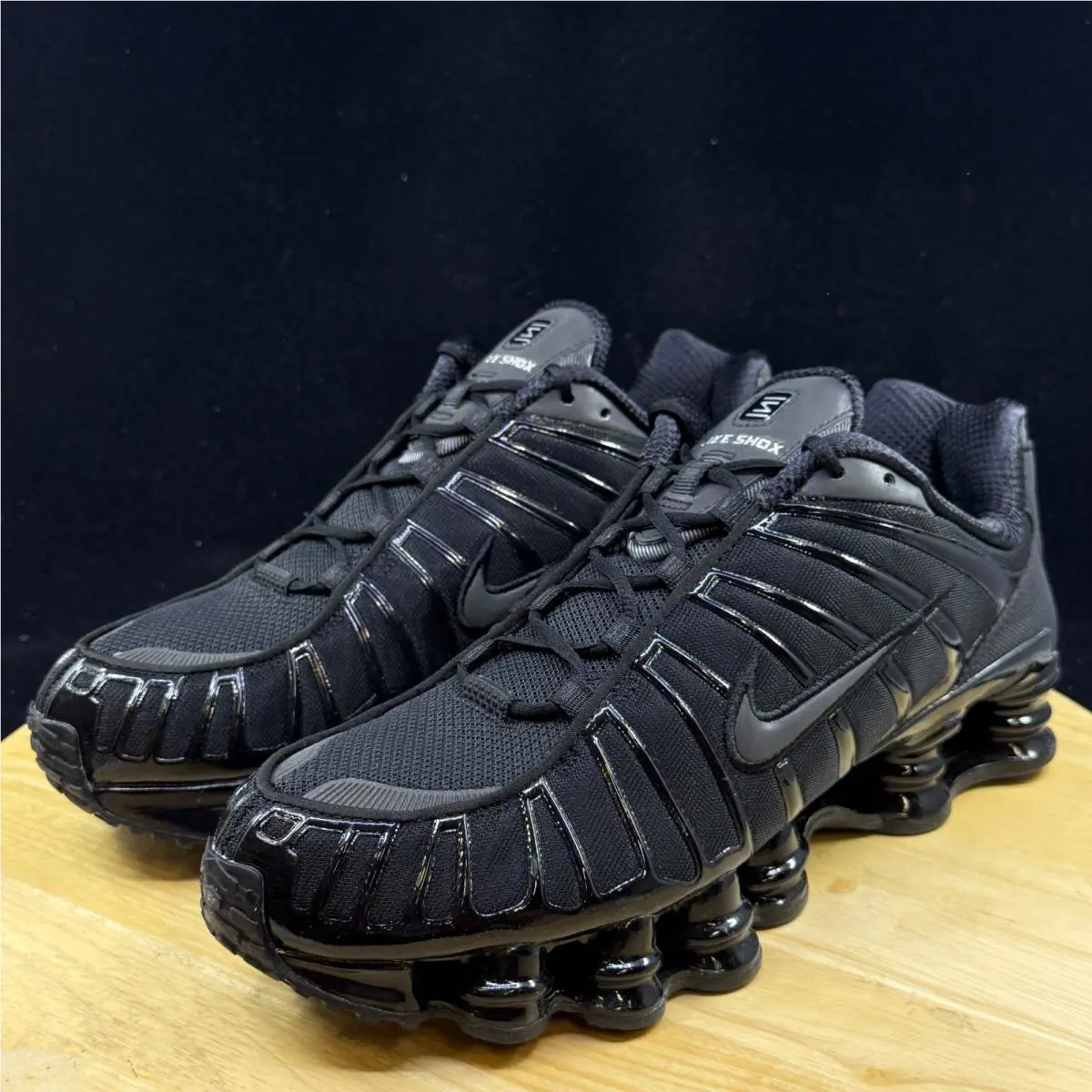 Nike shoes - Black 0