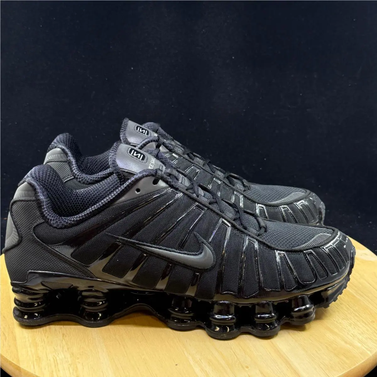Nike shoes - Black 3