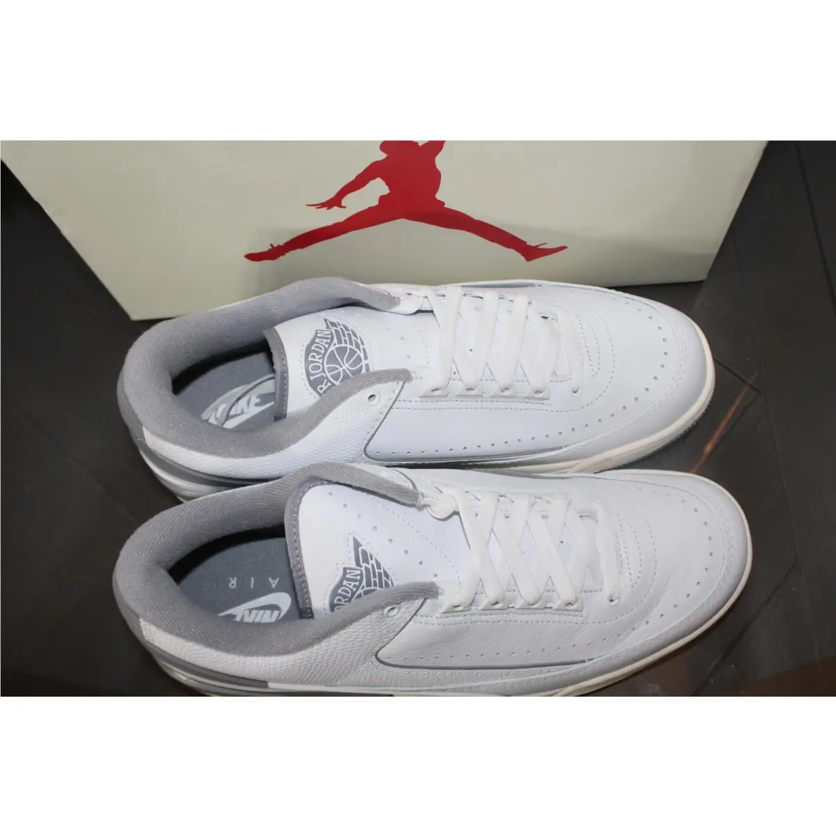 Nike shoes - White 3