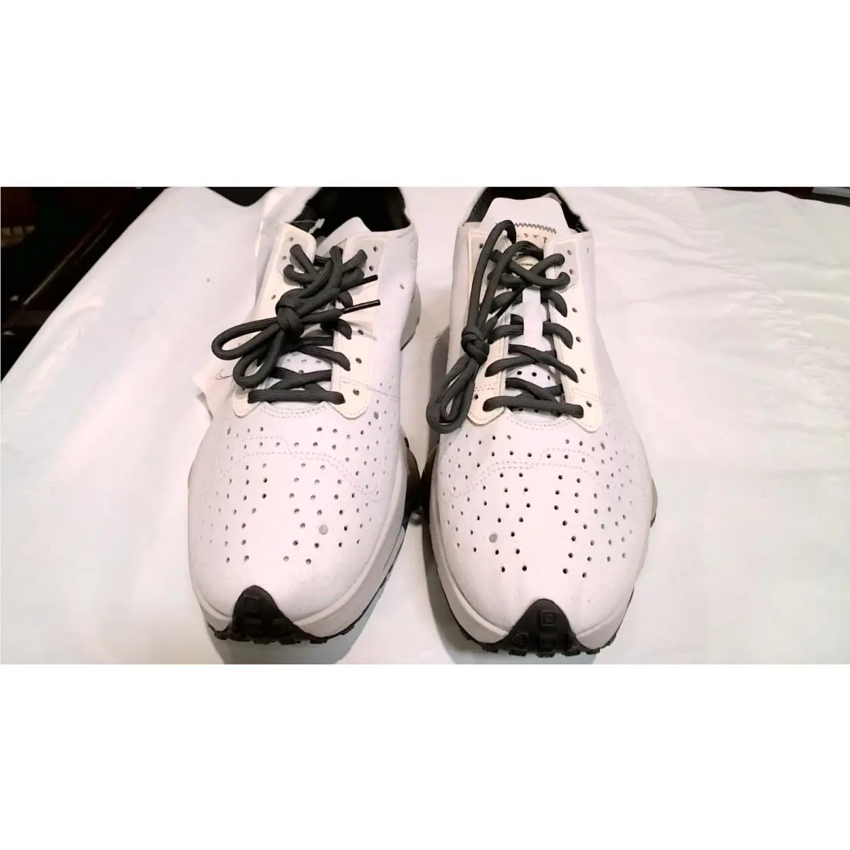 Nike shoes - Nike Zoom Type - Zoom Type - CJ2033-100 - White 0