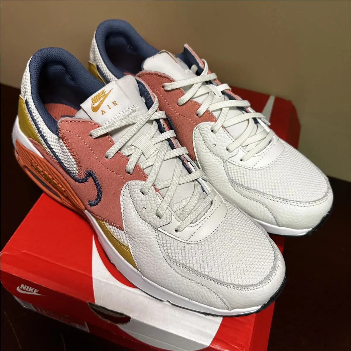 Nike shoes - Beige 0