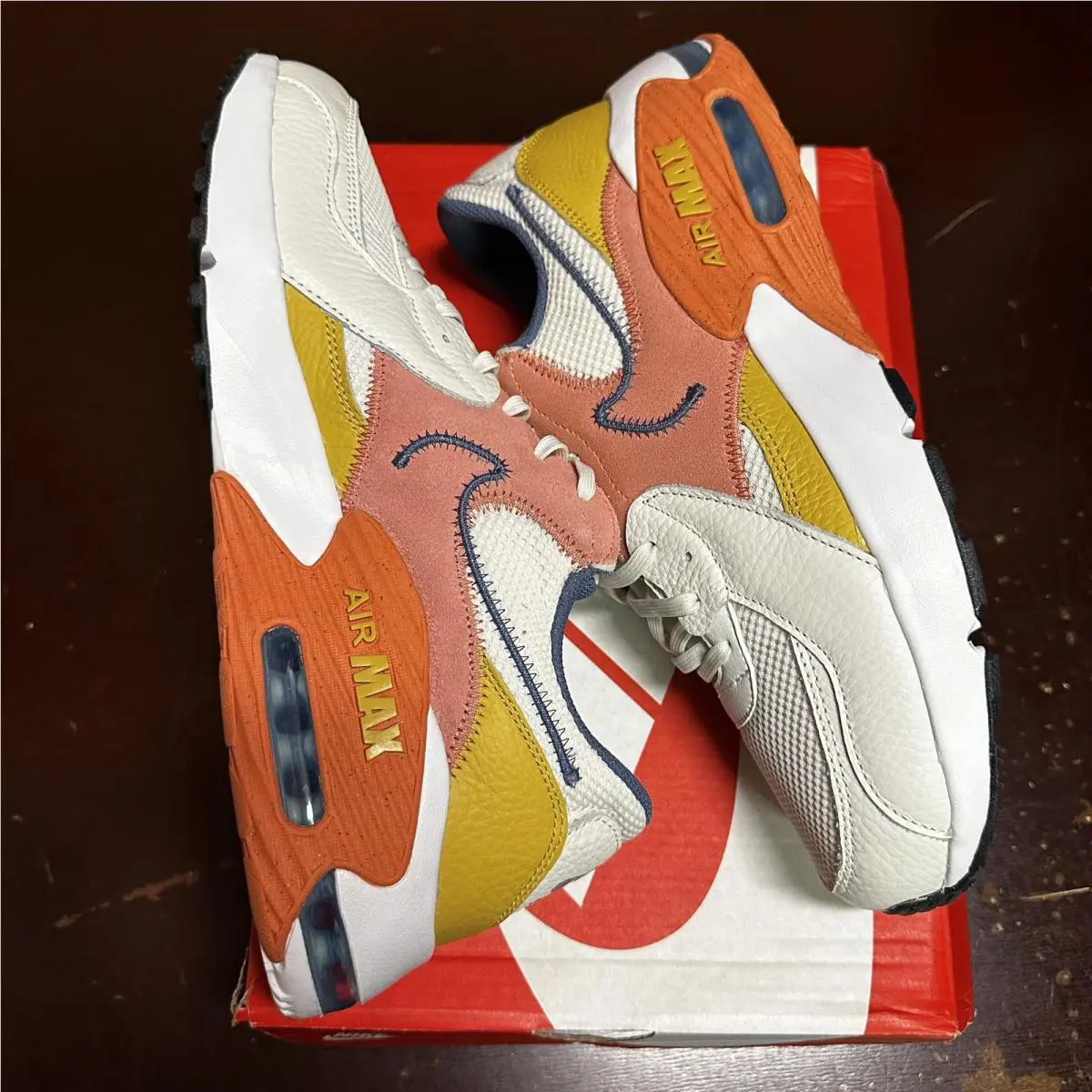 Nike shoes - Beige 1