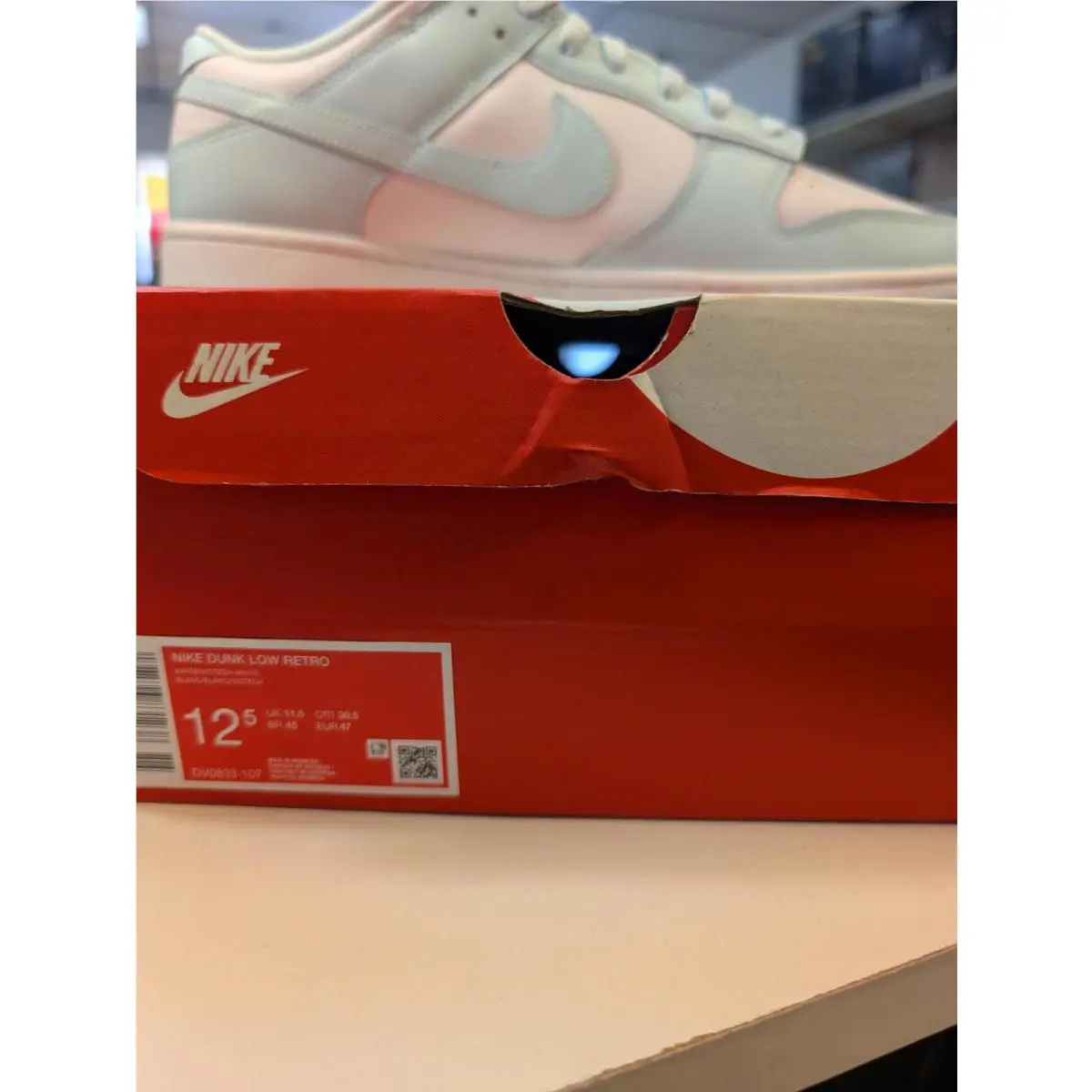 Nike shoes - NA - White 9