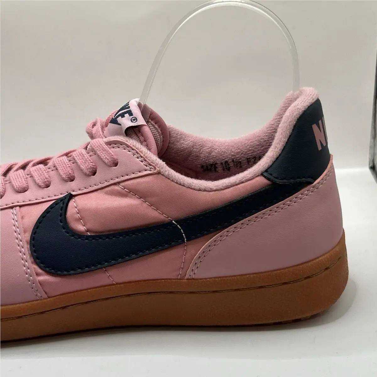 Nike shoes - Pink (UPC: 00197602578737) 9