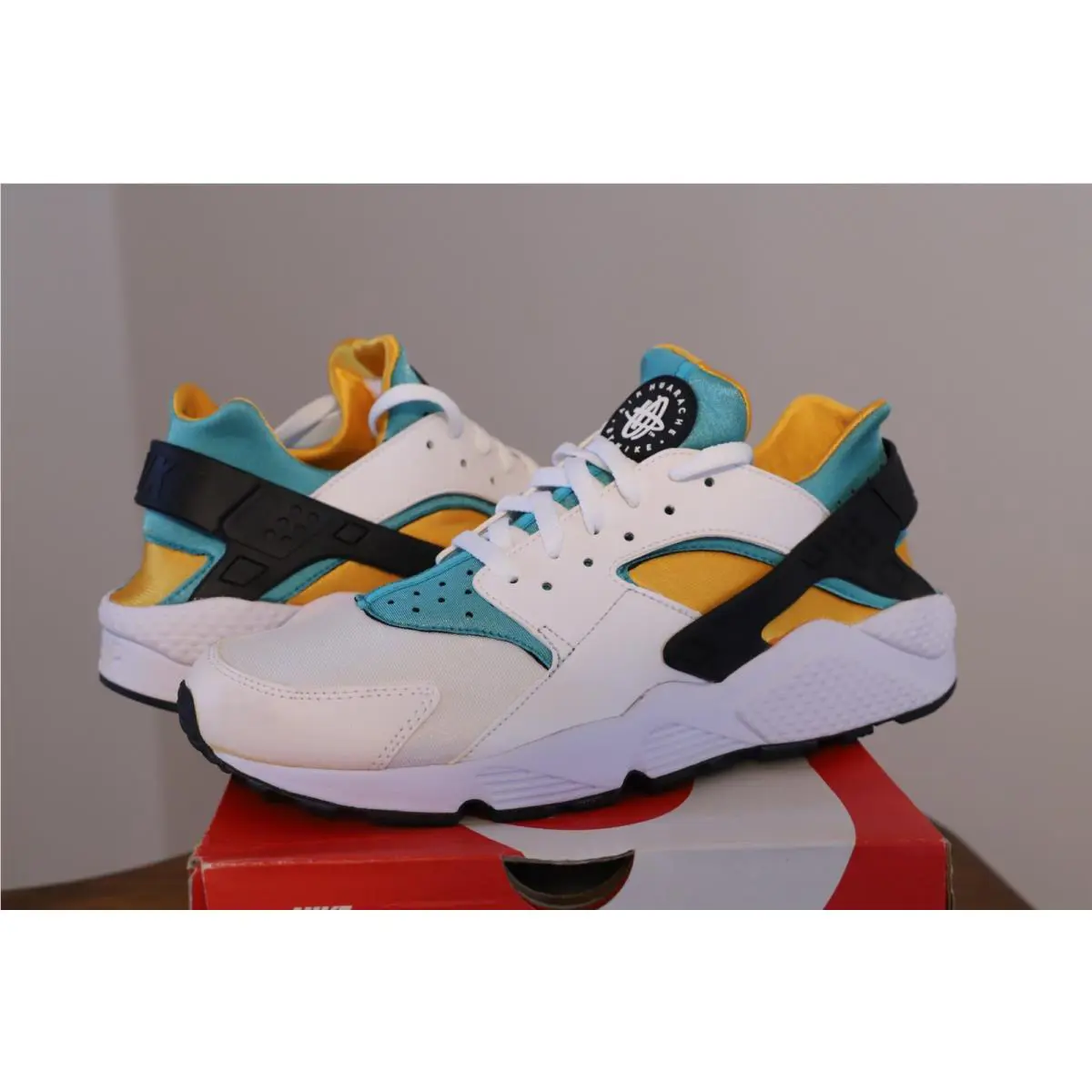 Nike shoes - Nike Air Huarache - Air Huarache - 318429 137 - White 3