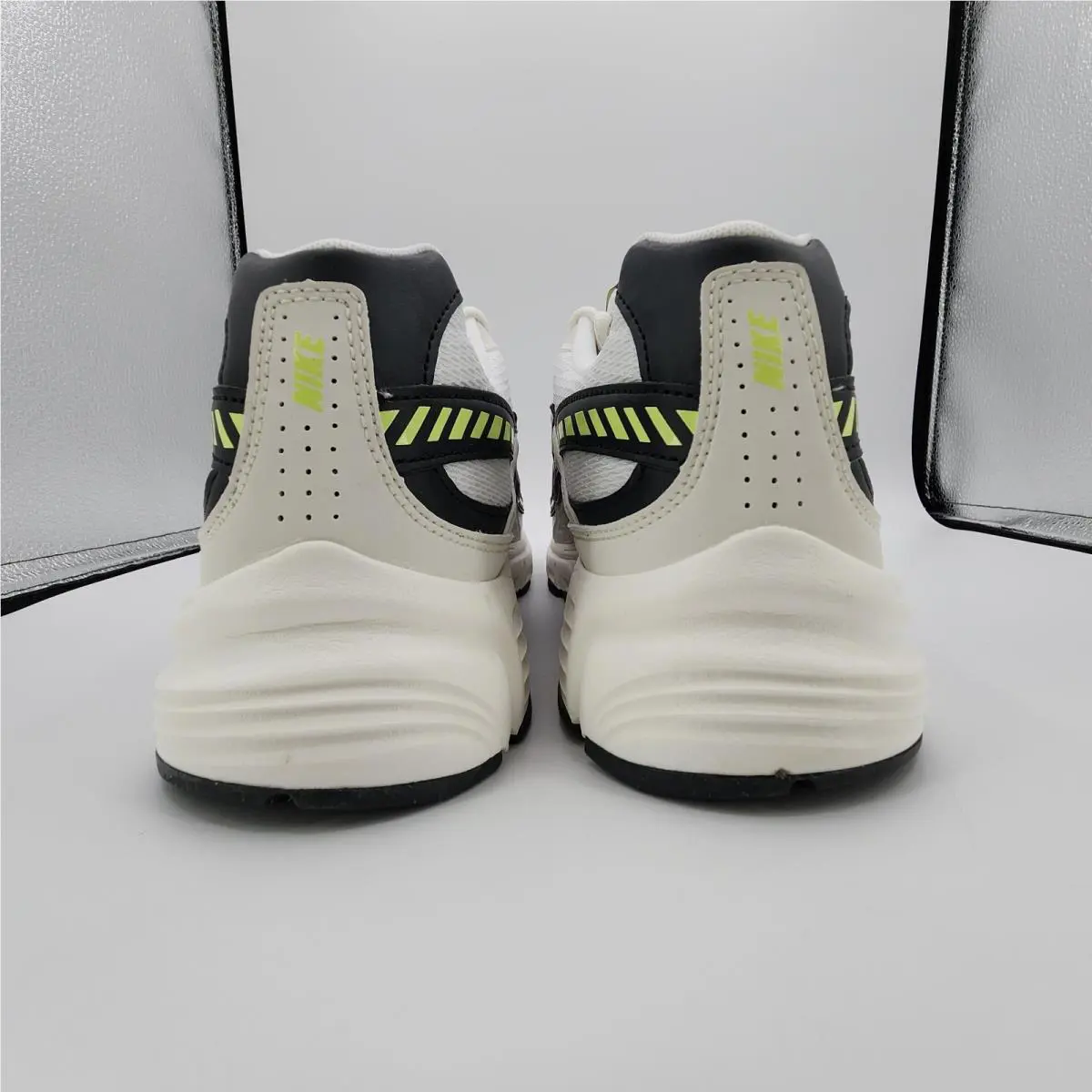 Nike shoes - Nike Initiator - Initiator - IB8913-100 - White 4