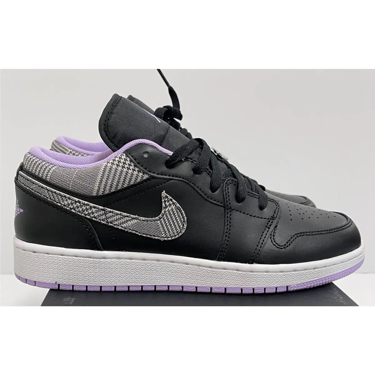 Nike shoes - 1 LOW SE GS - LOW - HOUNDSTOOTH (UPC: 195242851890) 1