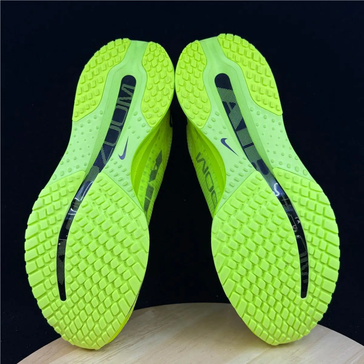 Nike shoes - Green 4