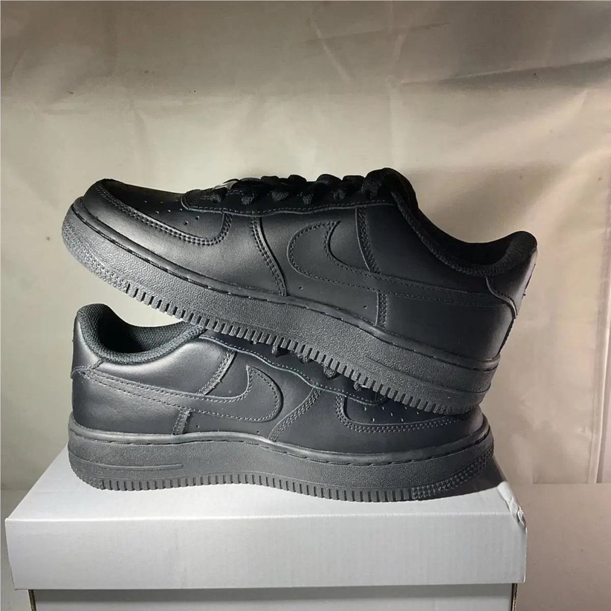Nike shoes - Nike Air Force 1 GS - Black 4