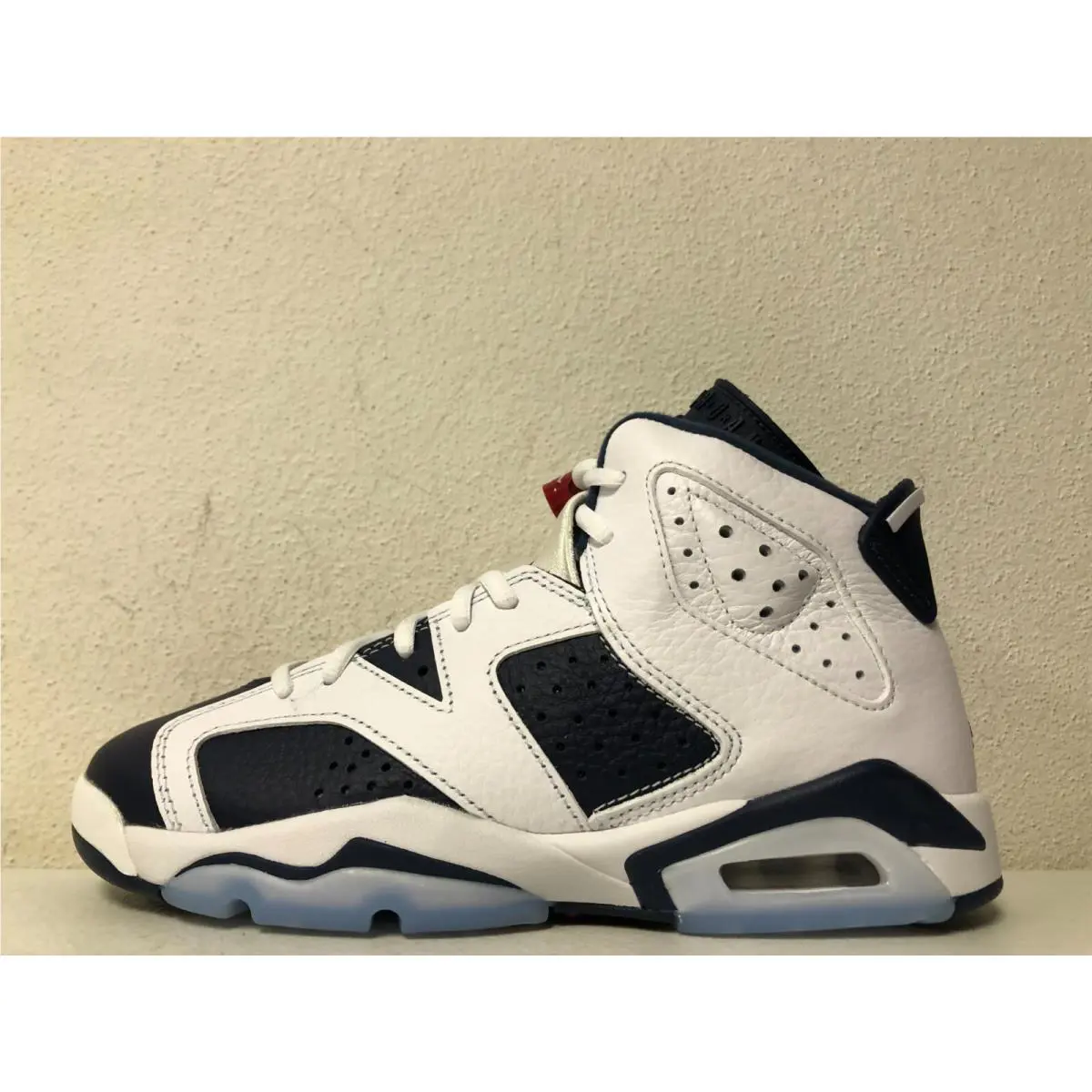 Nike shoes - Air Jordan 6 - Air - White/Varsity Red (UPC: 197597017792) 0