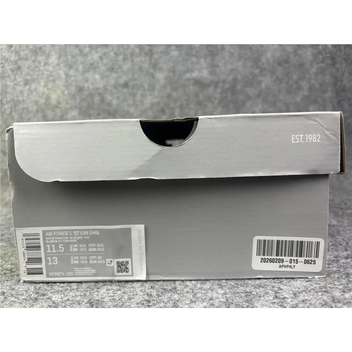 Nike shoes - Nike Air Force 1 `07 LV8 EMB - White 12