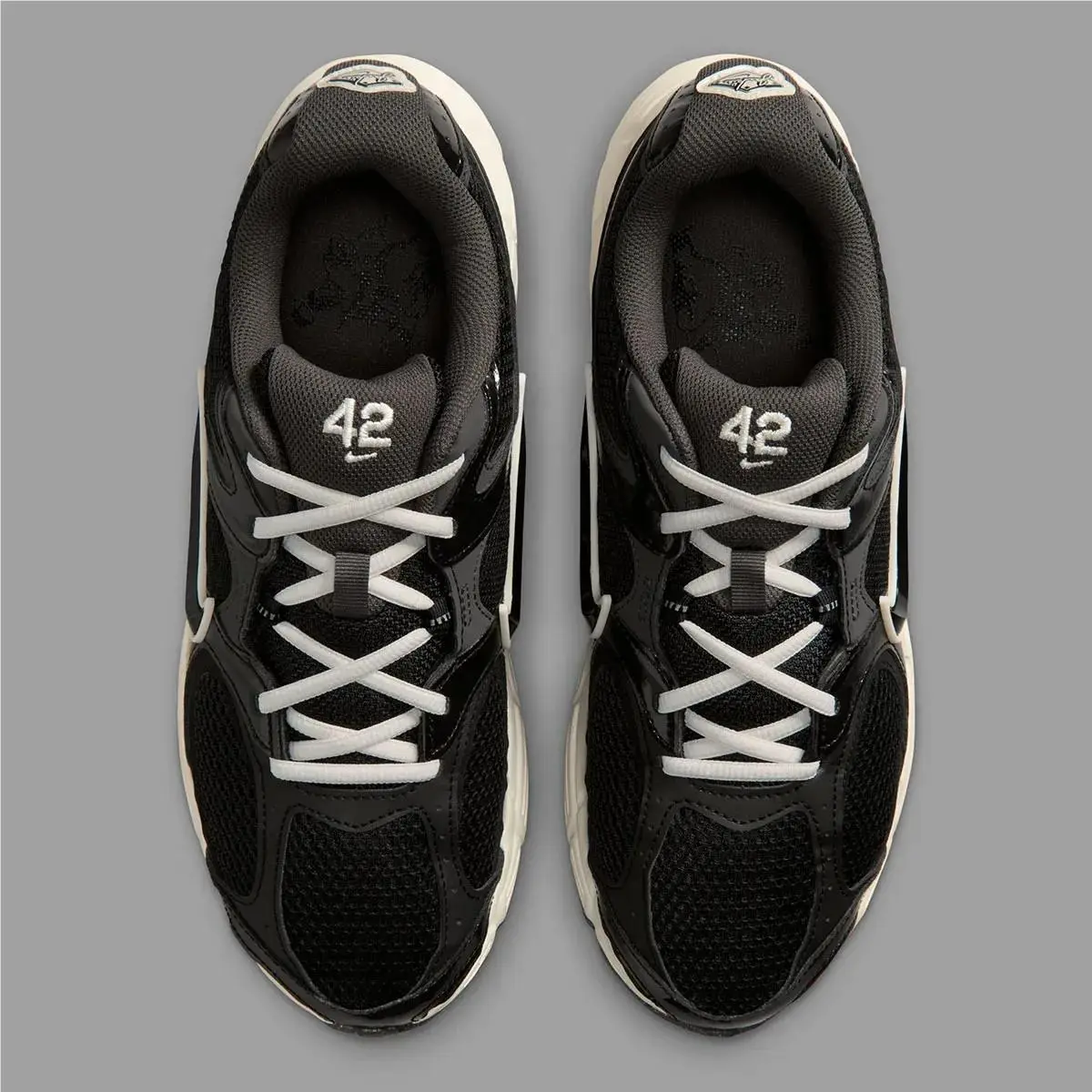 Nike shoes - Nike V5 RNR - RNR - IQ3723-001 - Black, Manufacturer: Black/Pale Ivory-Medium Ash 2