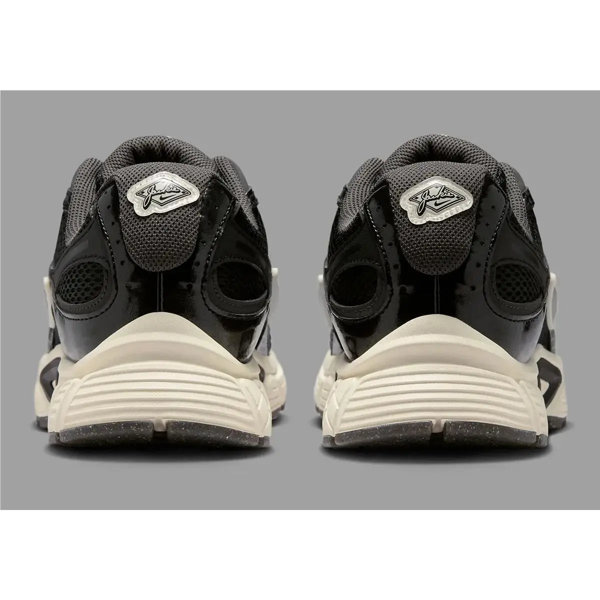 Nike shoes - Nike V5 RNR - RNR - IQ3723-001 - Black, Manufacturer: Black/Pale Ivory-Medium Ash 3