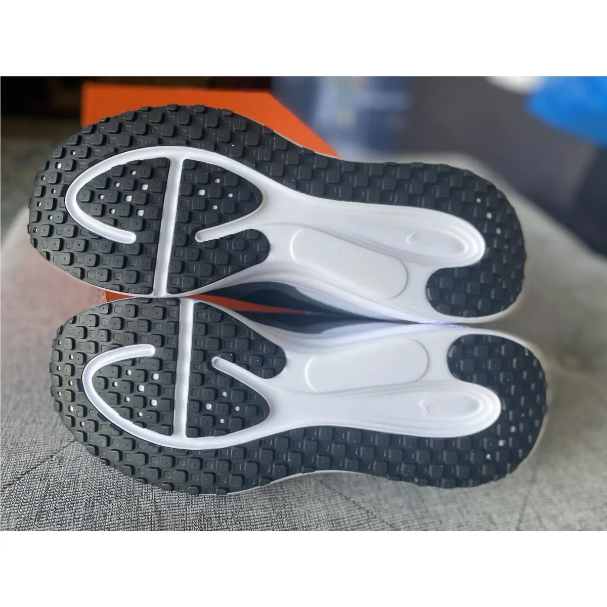 Nike shoes - Nike Revolution - Revolution - Gray 4