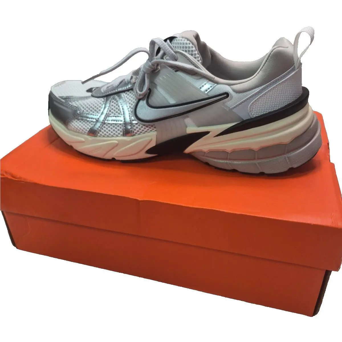 Nike shoes - Nike V2K Run - Run - White/Metallic Silver (UPC: 196968046508) 1