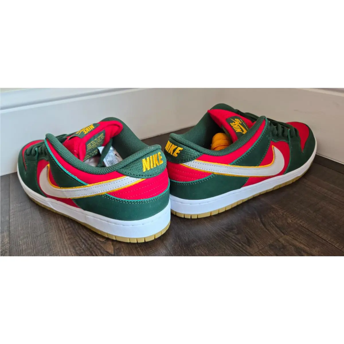 Nike shoes - Nike SB Dunk Low Pro PRM Seattle Supersonics - Green 3