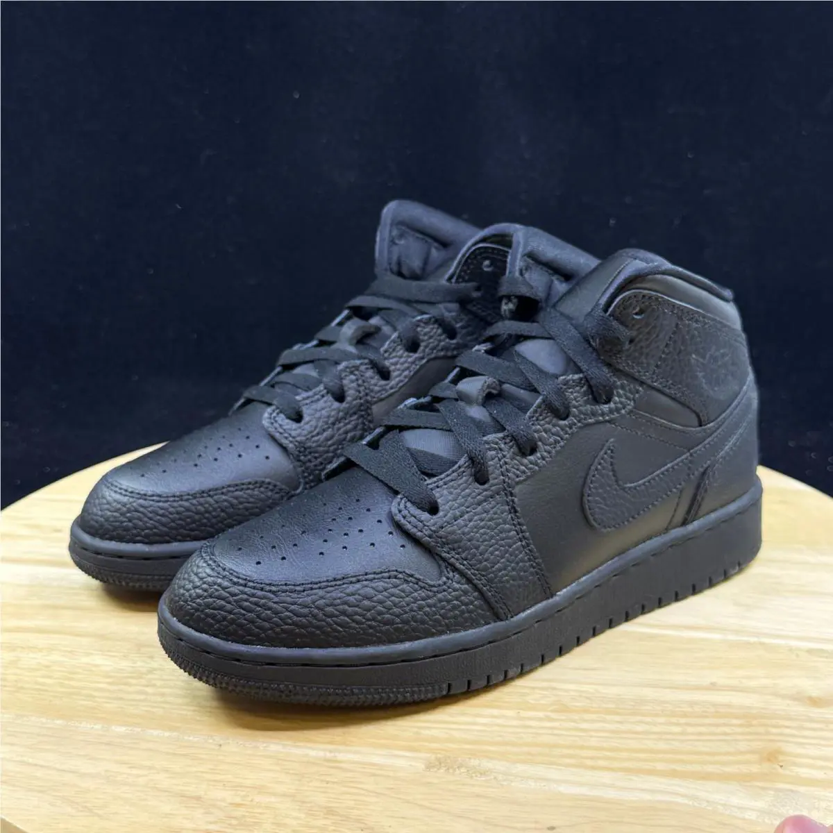 Nike shoes - Black 0