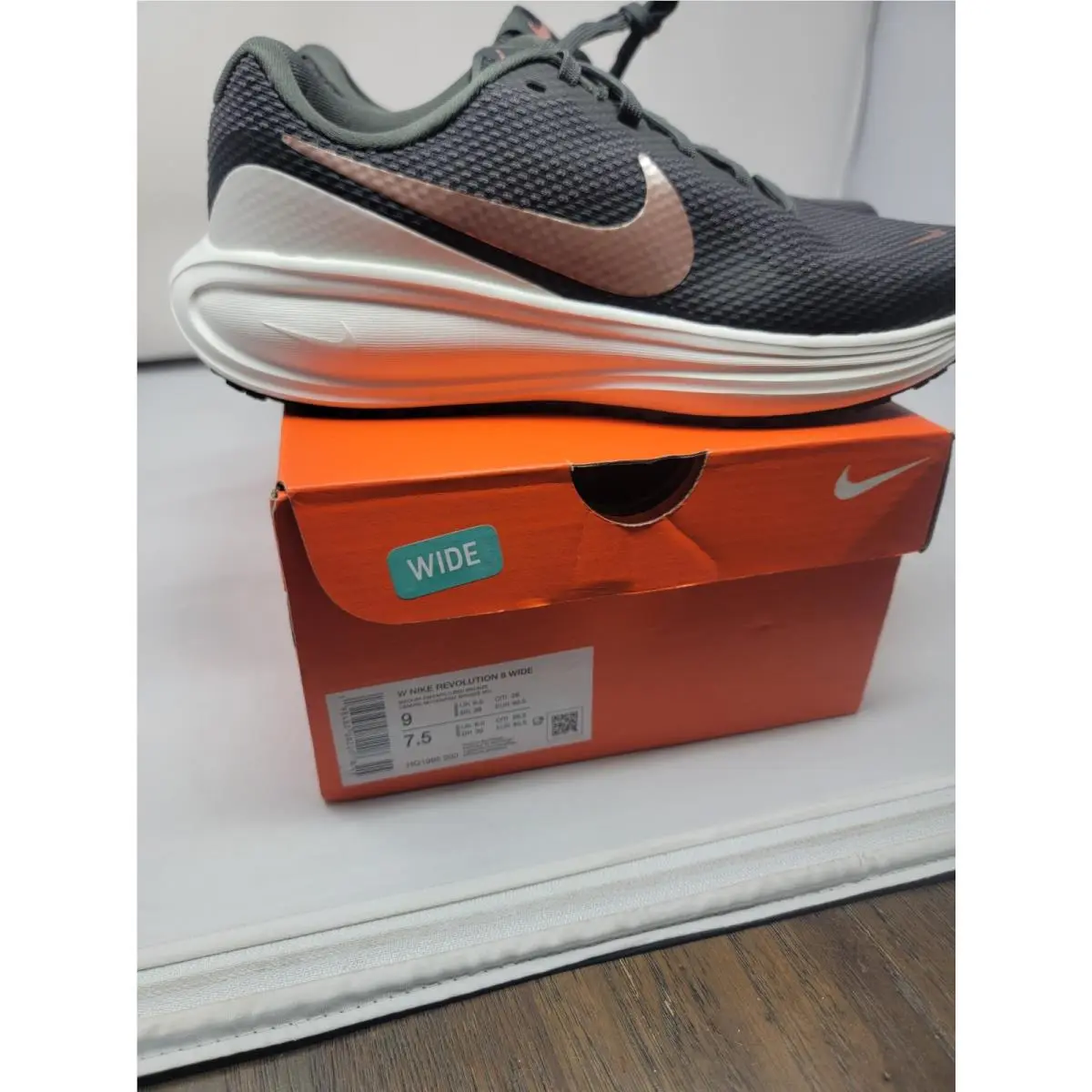 Nike shoes - Nike Revolution 8 HJ8485-200 - Revolution - HJ8485-200 - Black 5