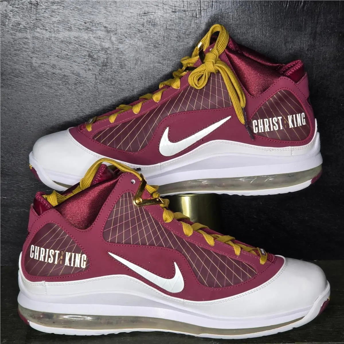 Nike shoes - Nike Air Max LeBron VII - Red 0
