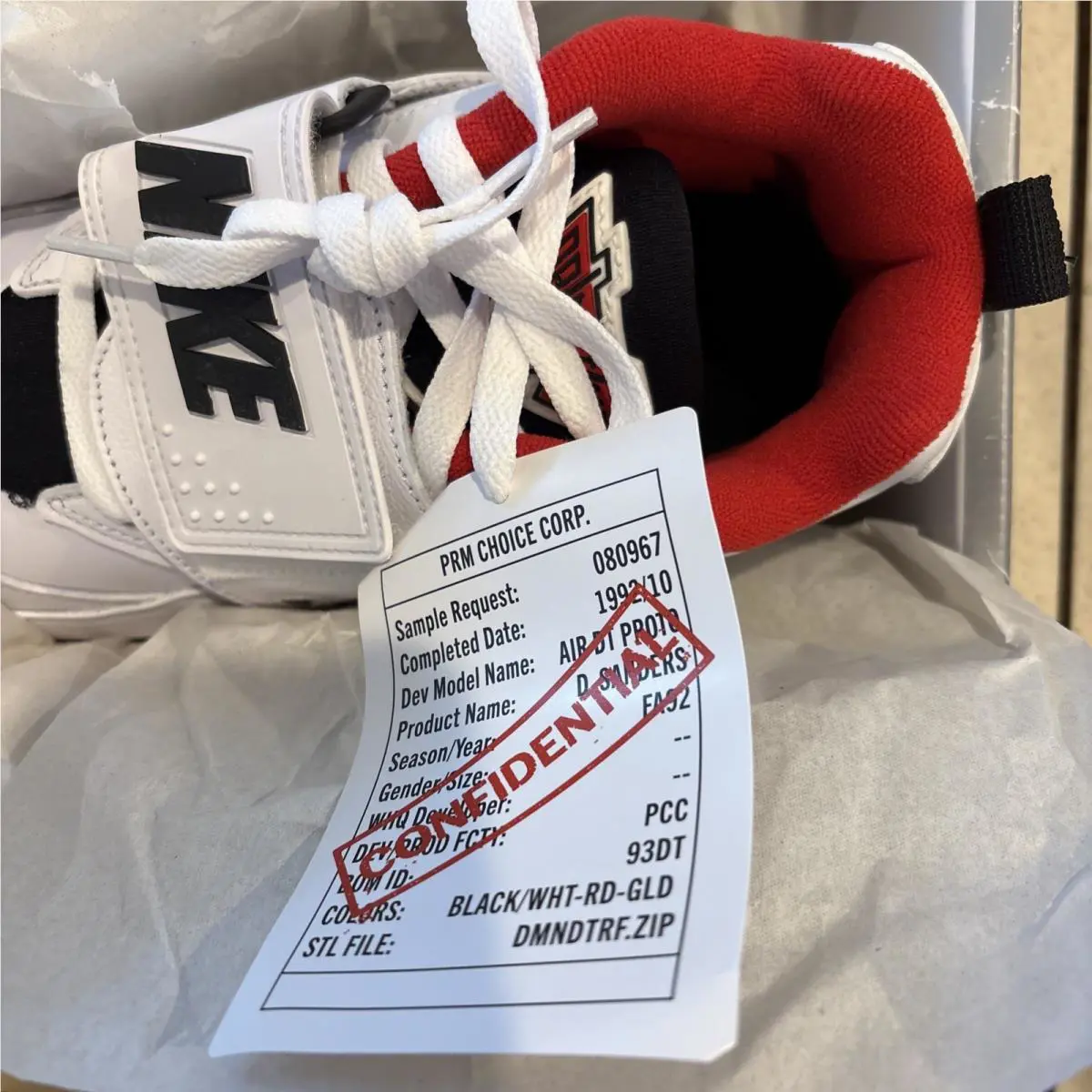 Nike shoes - Nike Air DT - Air - Red 3