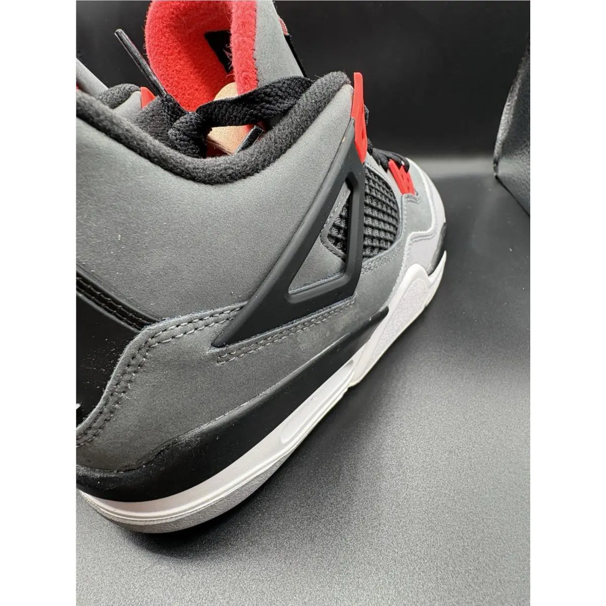 Nike shoes - Air Jordan 4 - Air - 408452-061 - Red 1