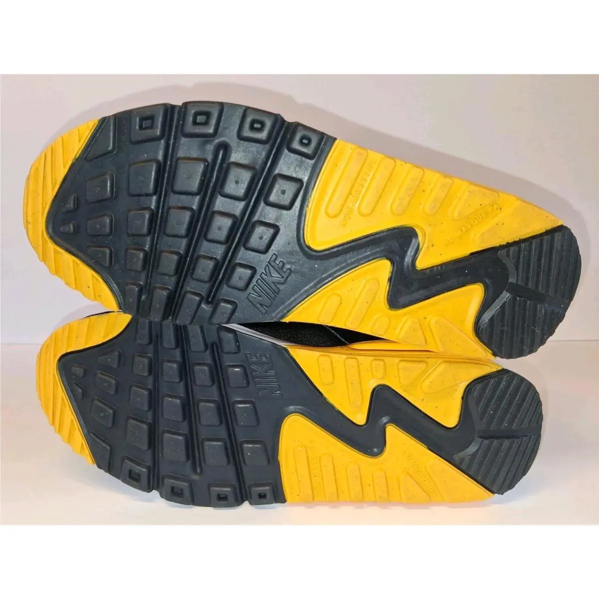 Nike shoes - Nike Air Max 90 GS - Black/Grey/Yellow 5