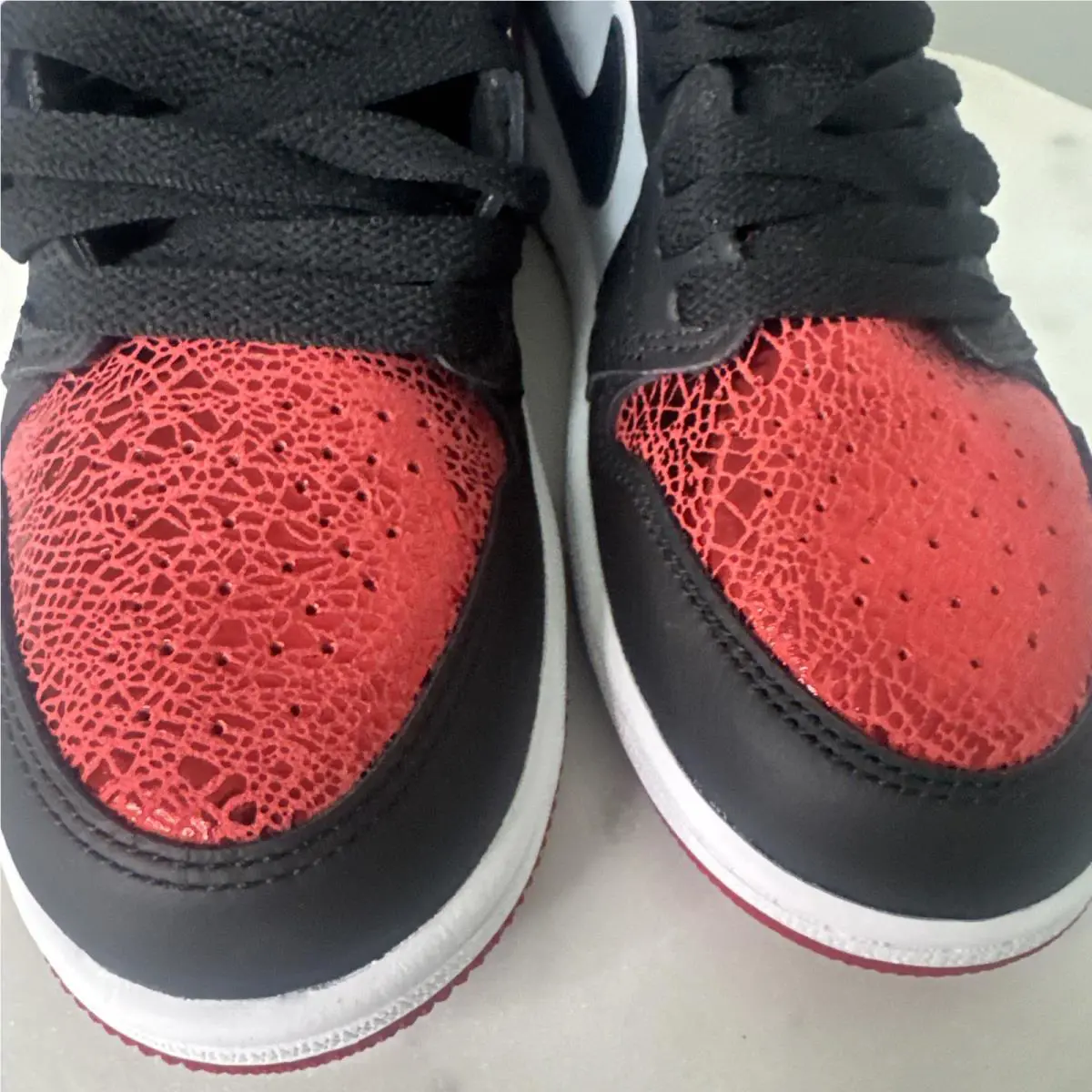 Nike shoes - Jordan 1 - Red 4