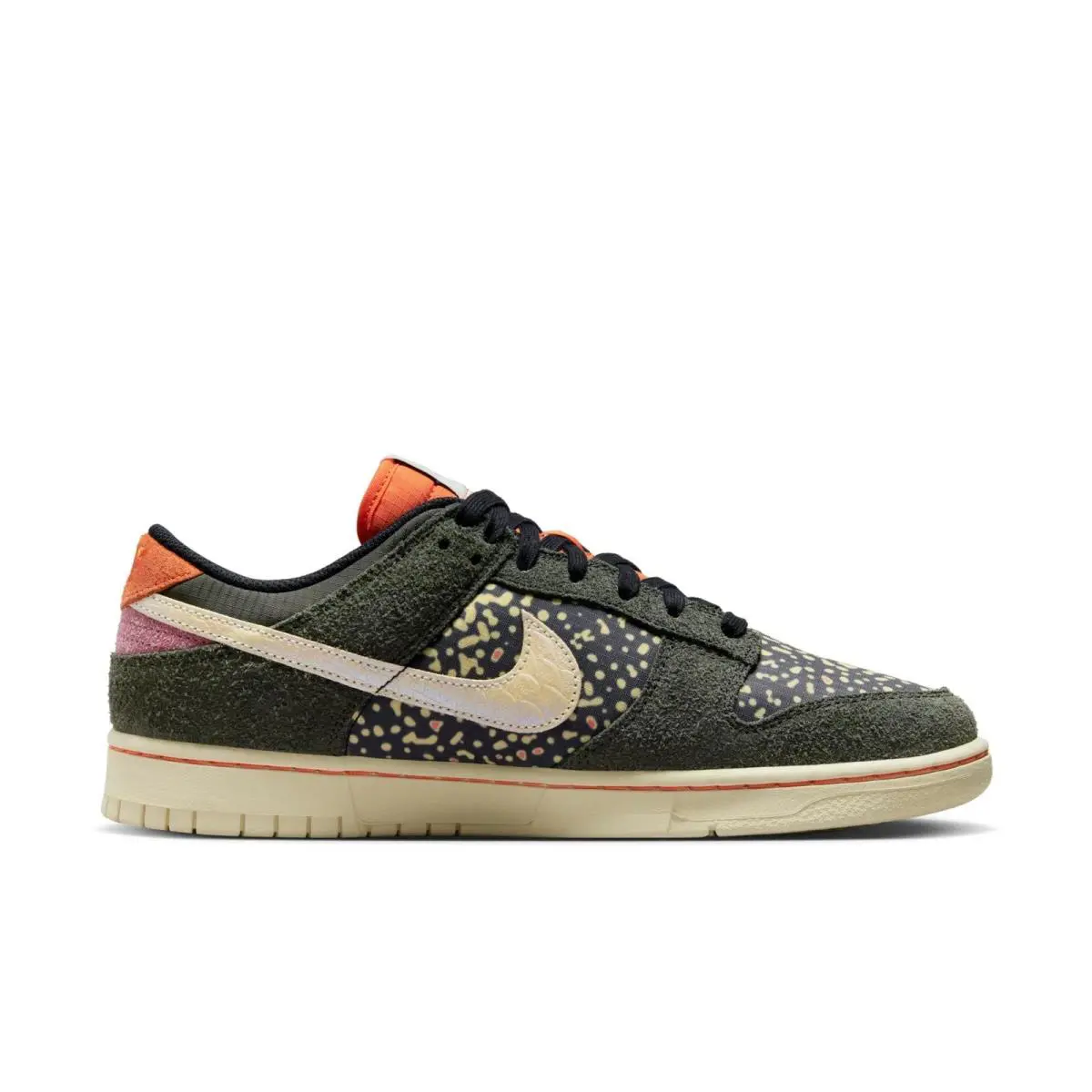 Nike shoes - Sequoia/Alabaster-Safety Orange (UPC: 196607599679) 9
