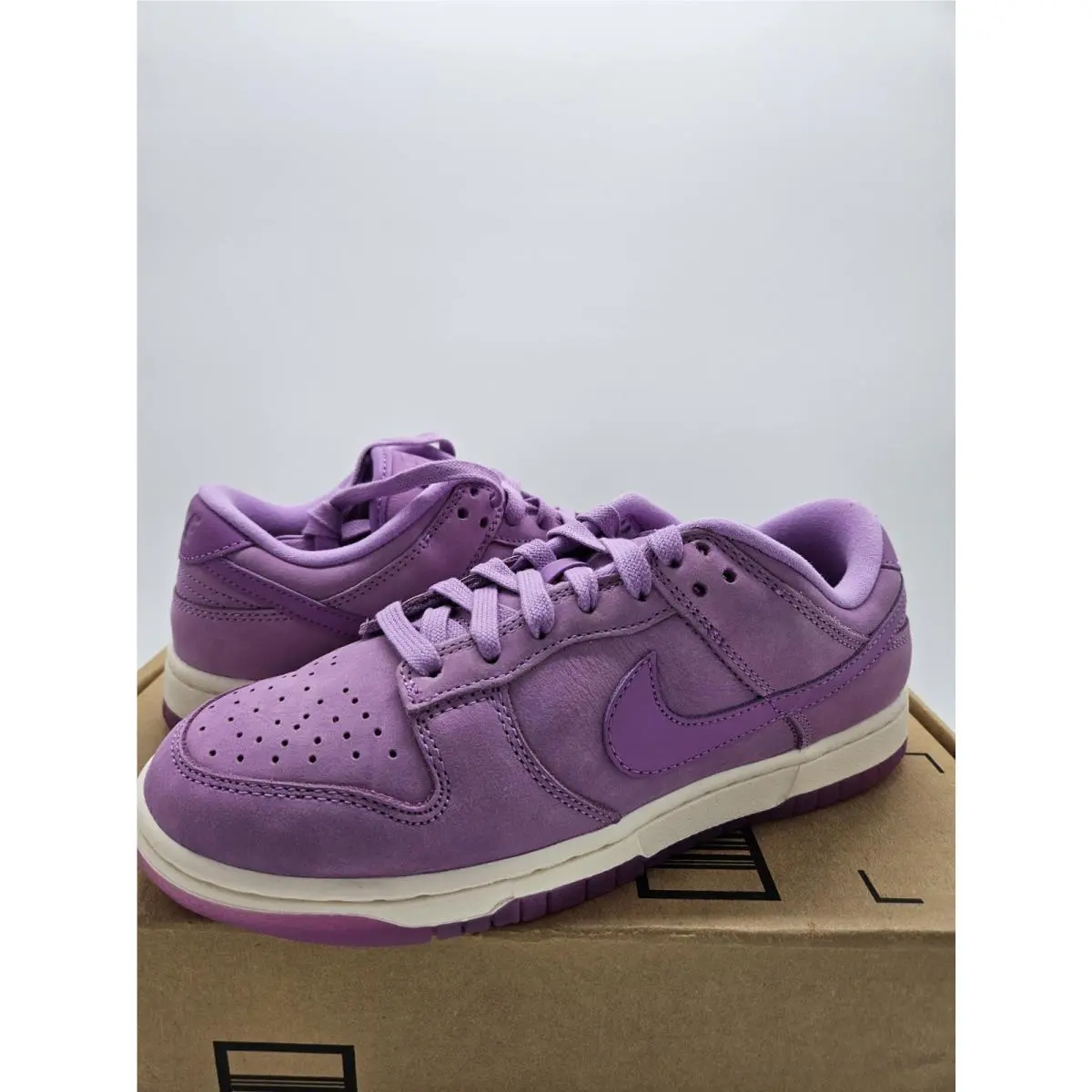 Size 6.5 - Nike Dunk Premium Low Rush Fuchsia W