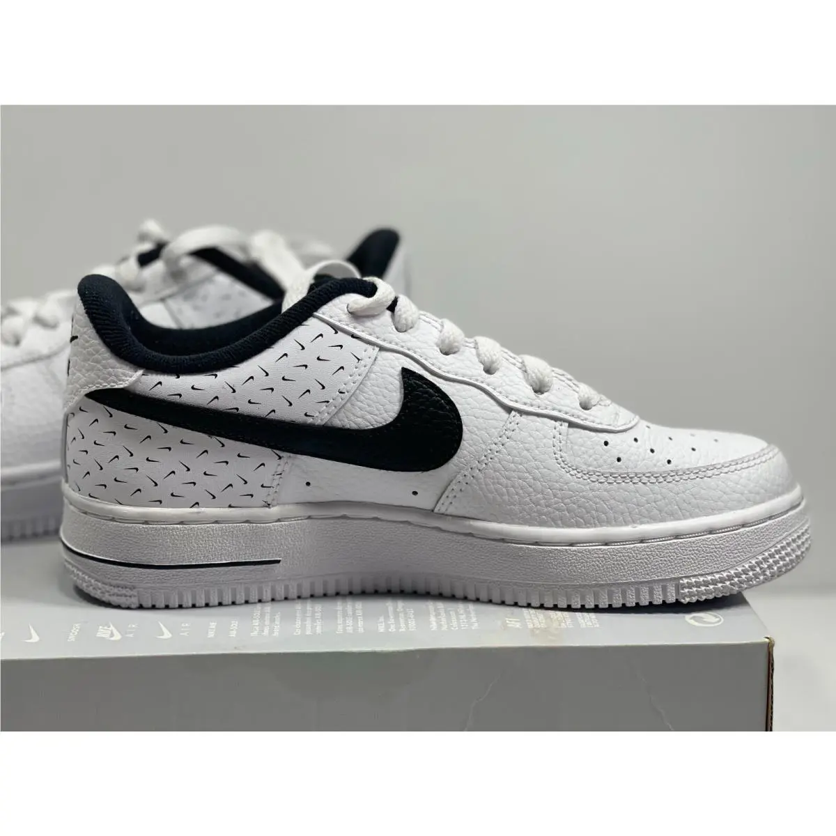 Nike shoes - Nike Air Force 1 `07 - WHITE / BLACK (UPC: 194953044317) 5
