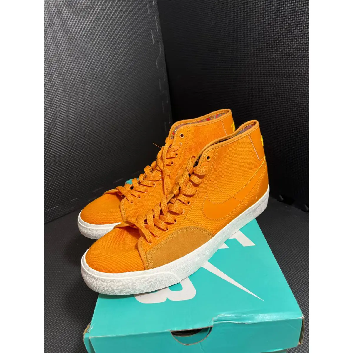 Nike shoes - Yellow 1