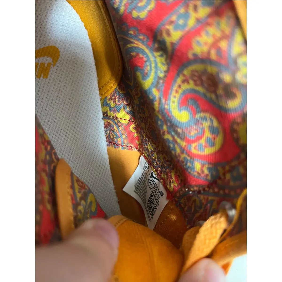 Nike shoes - Yellow 4