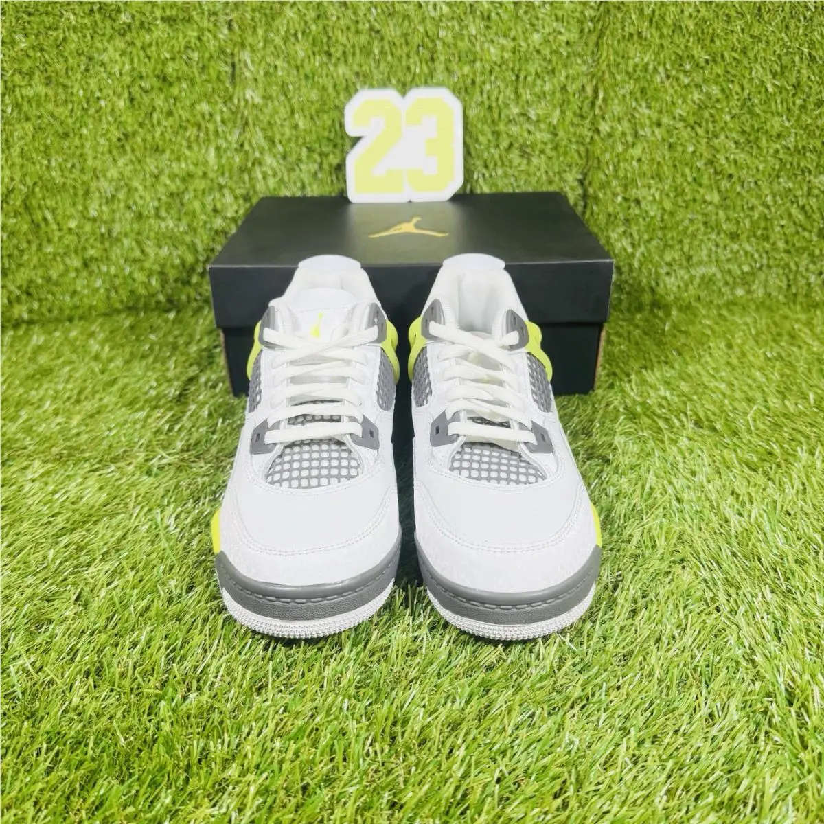 Nike shoes - Air Jordan 4 - Air - White 1