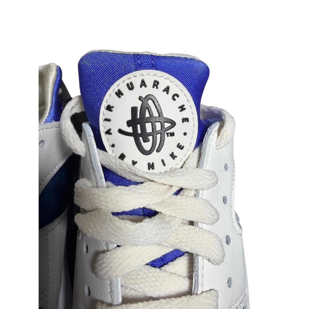 Nike shoes - White 4