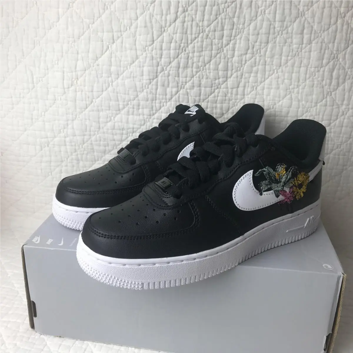 Nike shoes - Nike Air Force 1 - Air Force - IB6644-001 - black white metallic gold 5