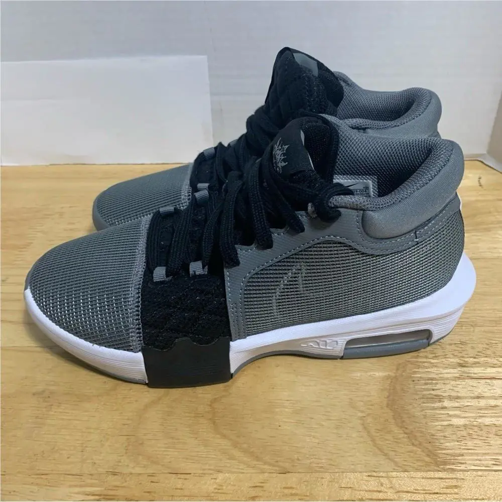 Nike shoes - Black 1