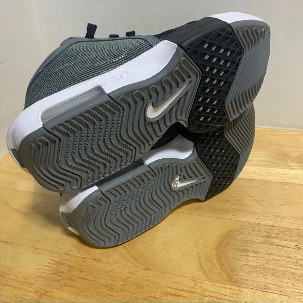 Nike shoes - Black 4