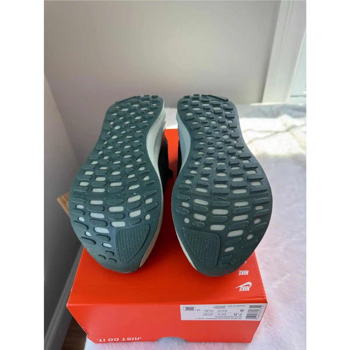 Nike shoes - Nike ReactX Infinity Run - ReactX Infinity Run - DR2670-304 - Green (UPC: 197600677708) 11