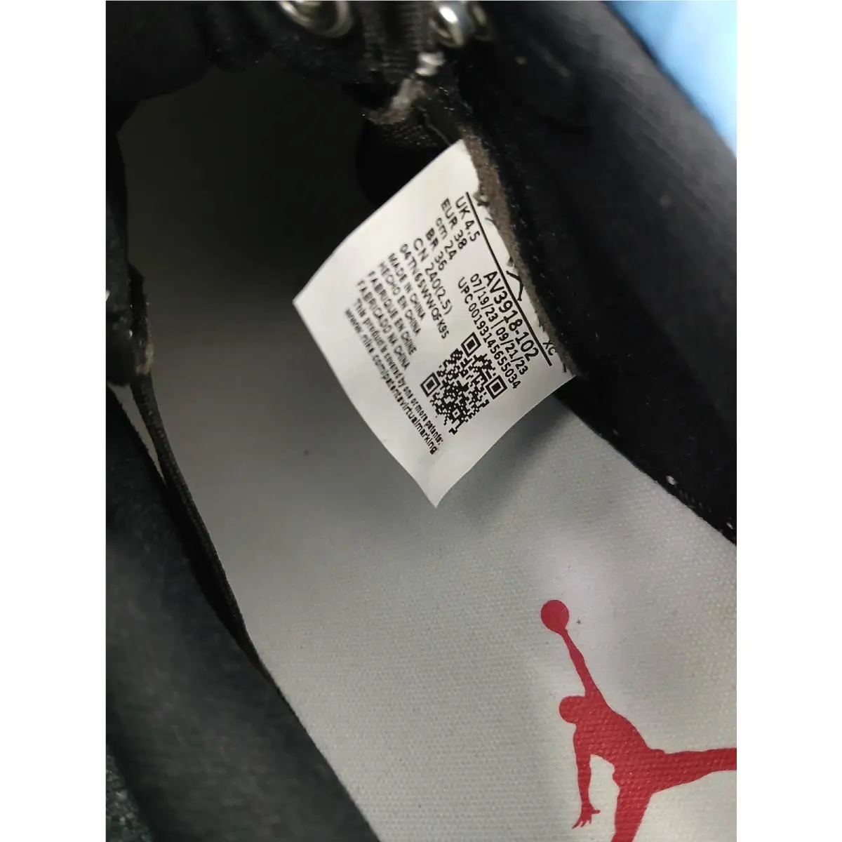Nike shoes - Air Jordan 1 - Air - AV3918-102 - Red (UPC: 0193145655010) 4