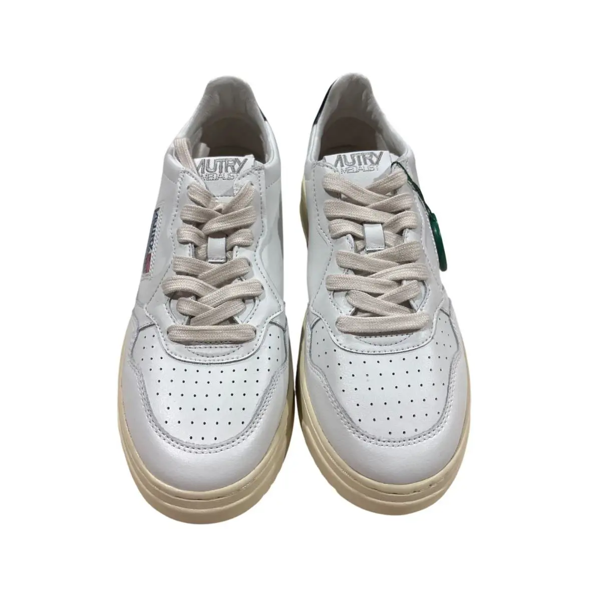 Nike shoes - White (UPC: 8056713209638) 0