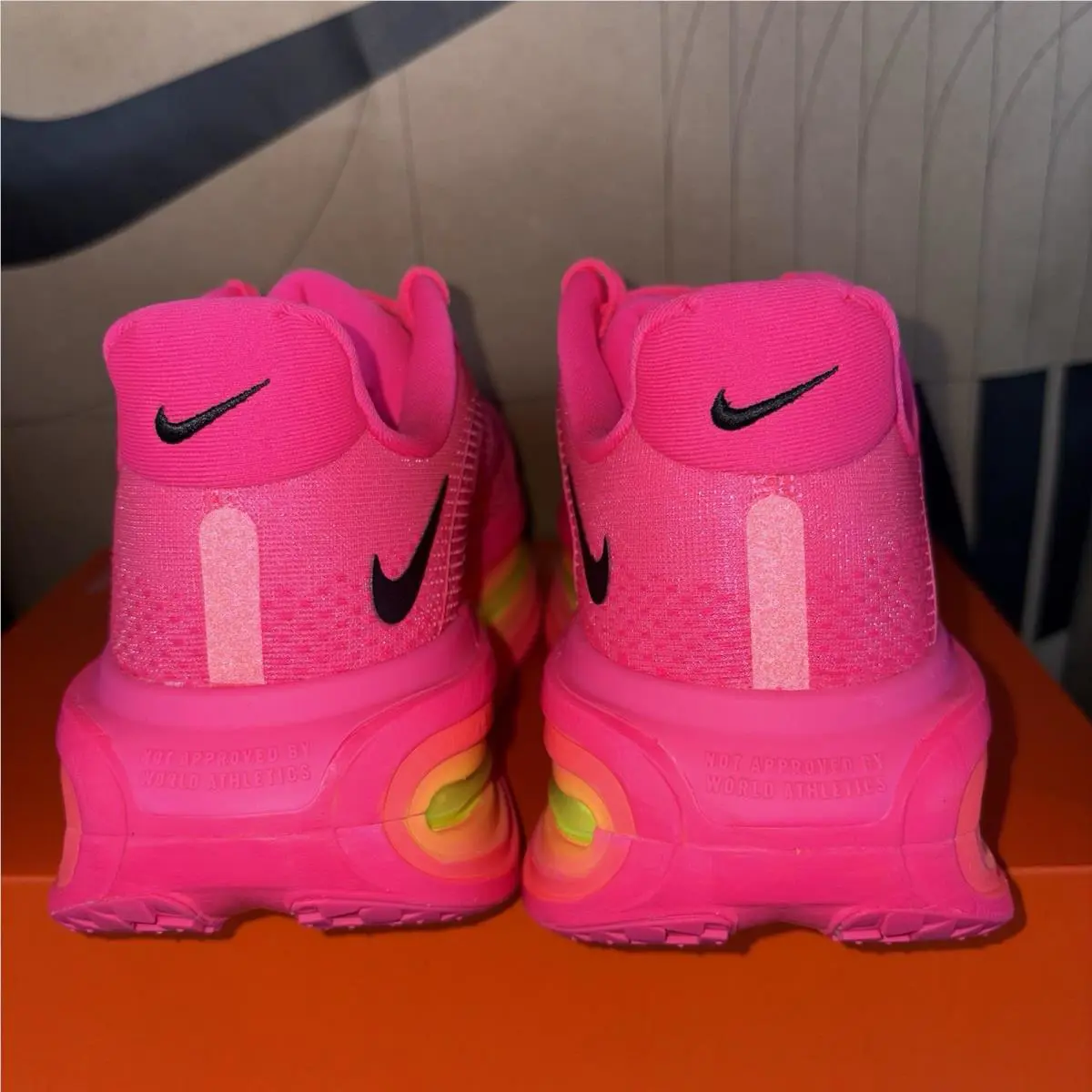 Nike shoes - Nike Vomero Premium - Vomero Premium - HM5973-400 - Hyper Pink (UPC: 198486938051) 3