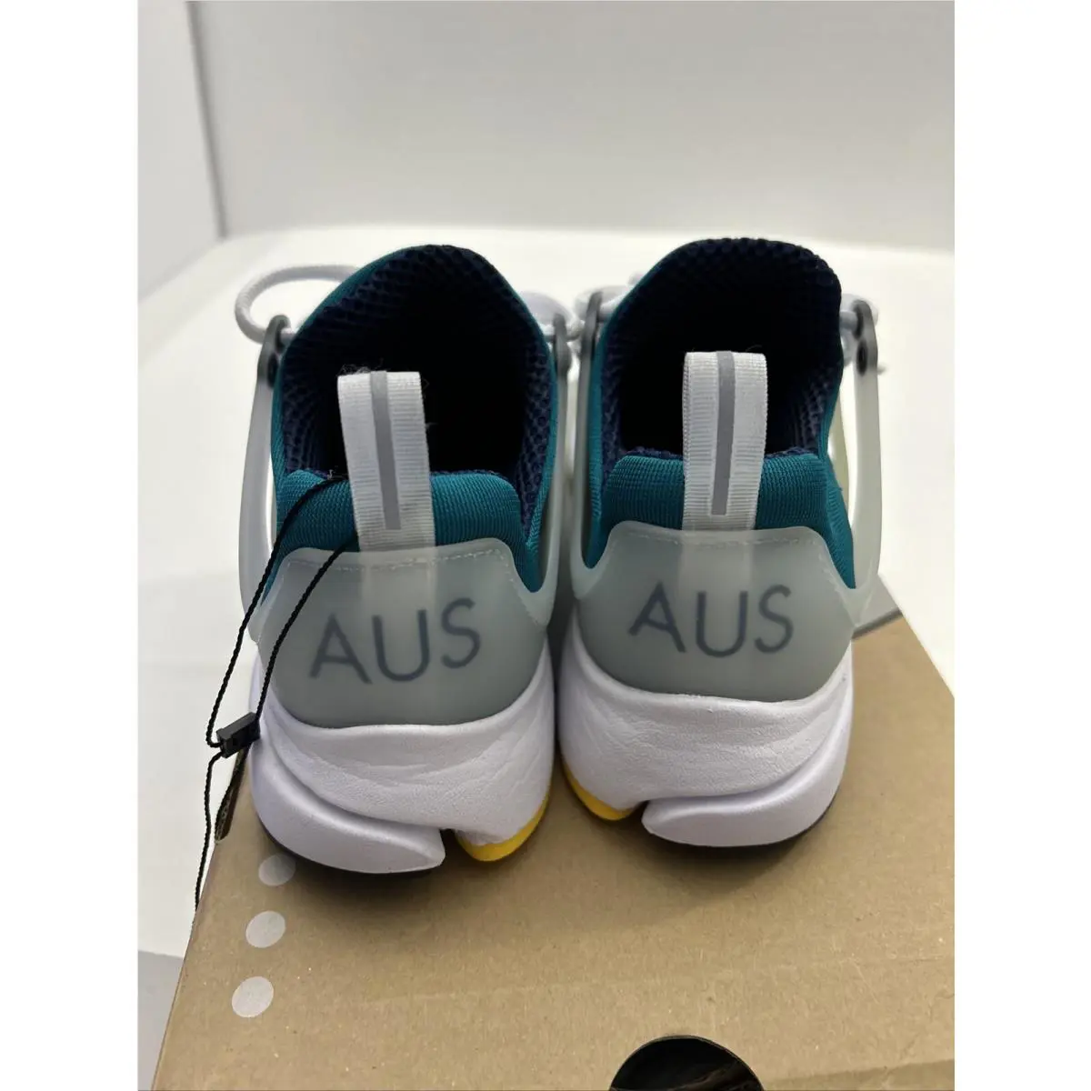 Nike shoes - Presto - Presto - Yellow 1