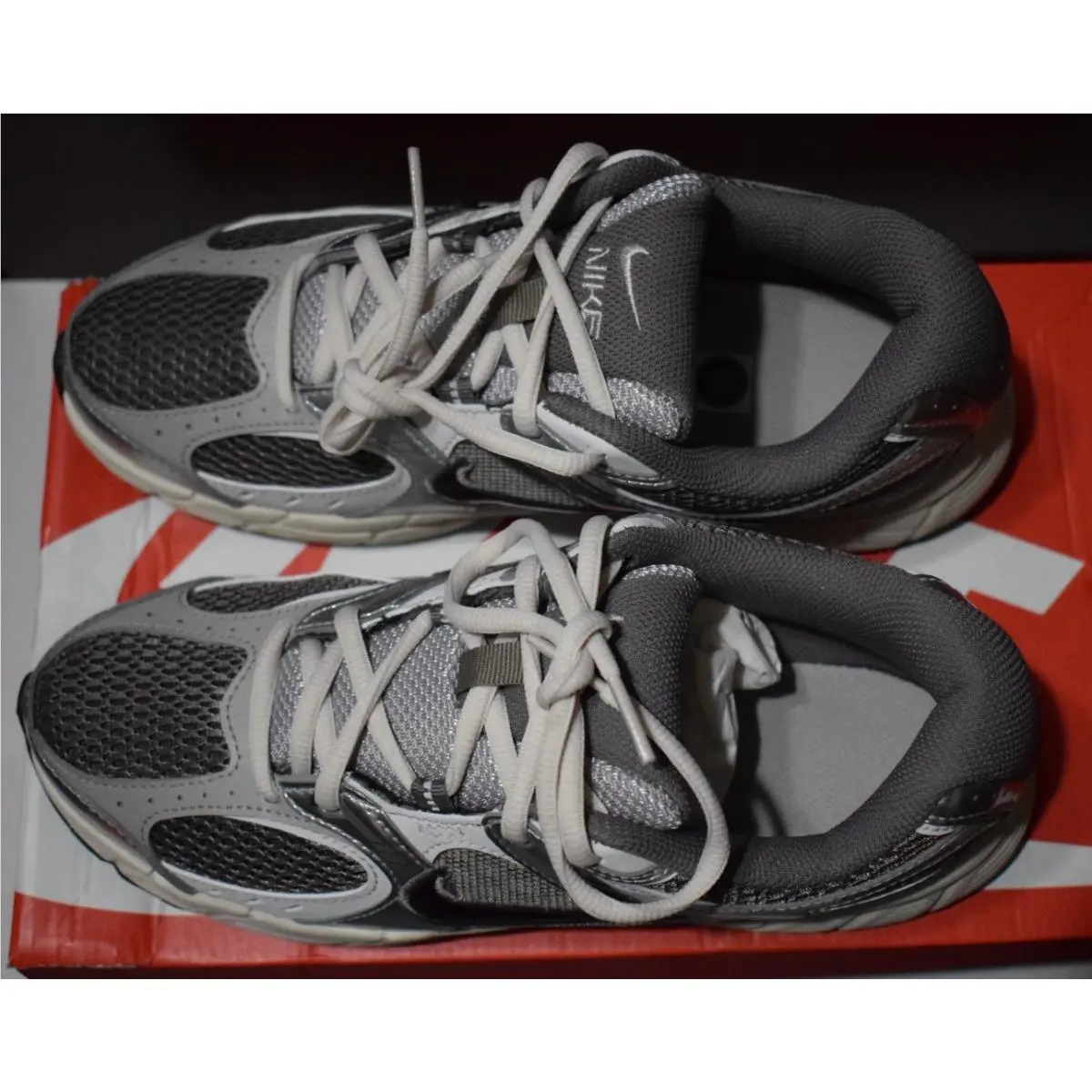 Nike shoes - Gray Silver Black 2
