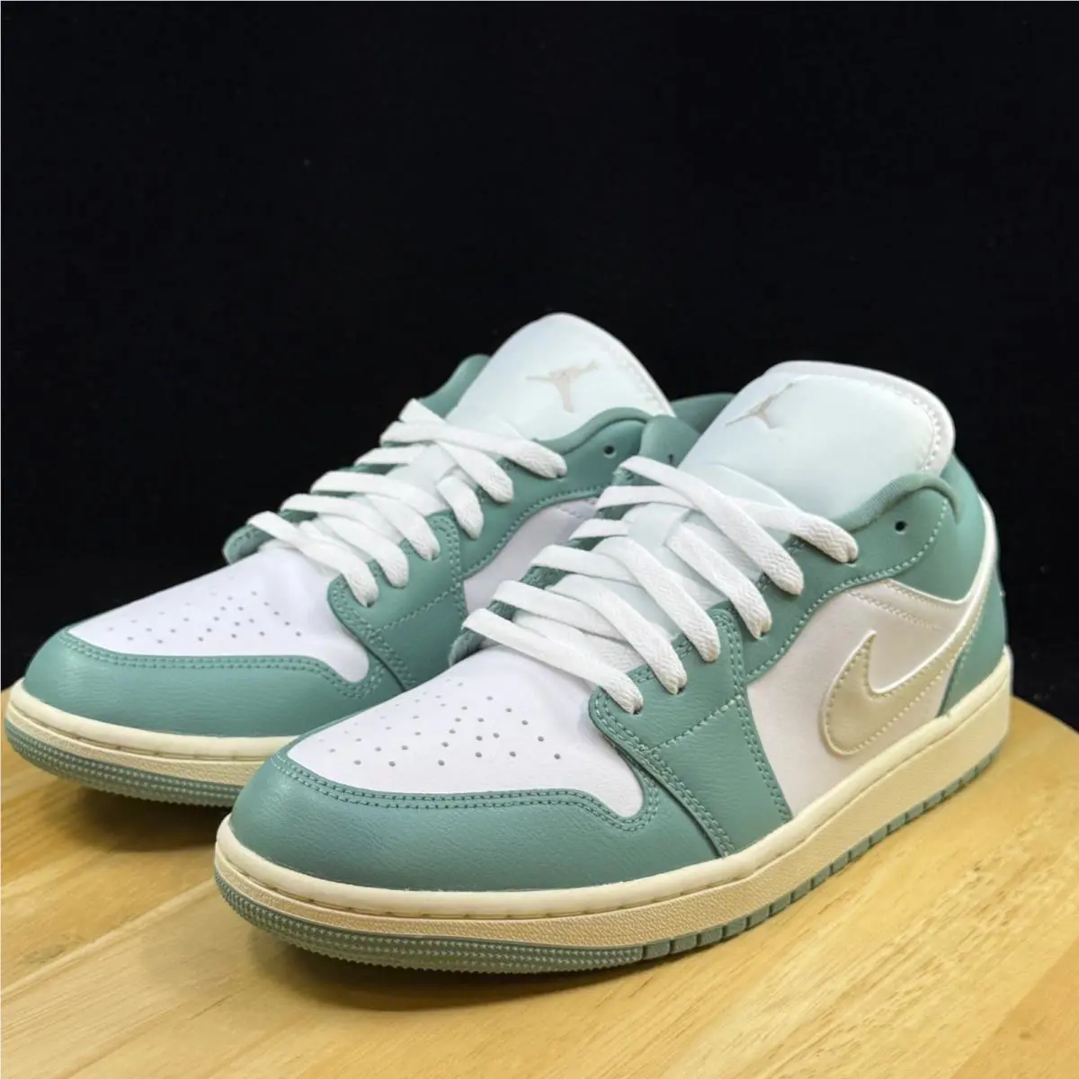 Nike shoes - White 0